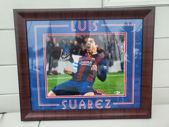 Luis Suarez Autograph Photo