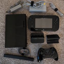 Used Wii U, Wii U Pro Controller, Mario Kart 8, Mario Maker