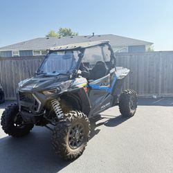 2023 RZR XP 1000 ULTIMATE ONYX BLACK / Trade or Sell