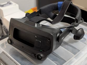 Valve Index Full VR Kit + Full Body Tracking Setup (3x Vive Trackers + Rebuff Battery Straps)
