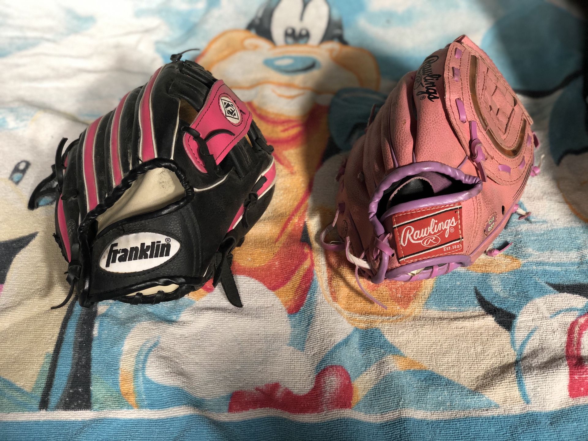 Kids softball gloves