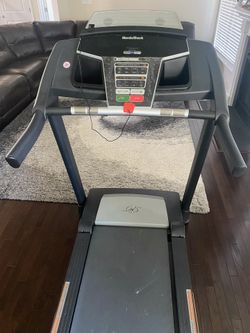 NordicTrack Treadmill with Speaker-Never Used
