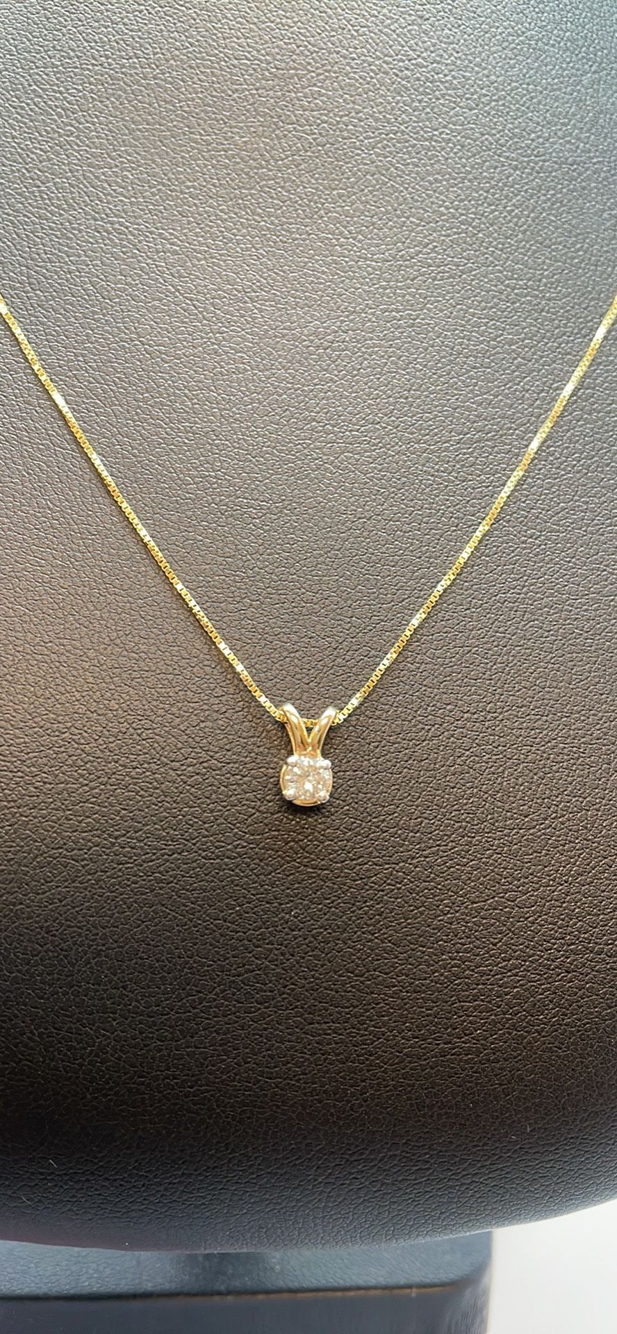 14 K Gold Box Chain With Diamond Pendant. New