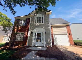Unit 0202 | 3 bd | 2.5ba | 1,596 sqft 6032 Briggs Dr, Charlotte, NC 28269