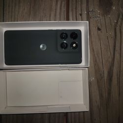 Motorola Edge 2025