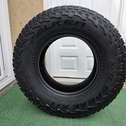 Falken Wildpeak 285/70r17 33 Inch Tire AT3w