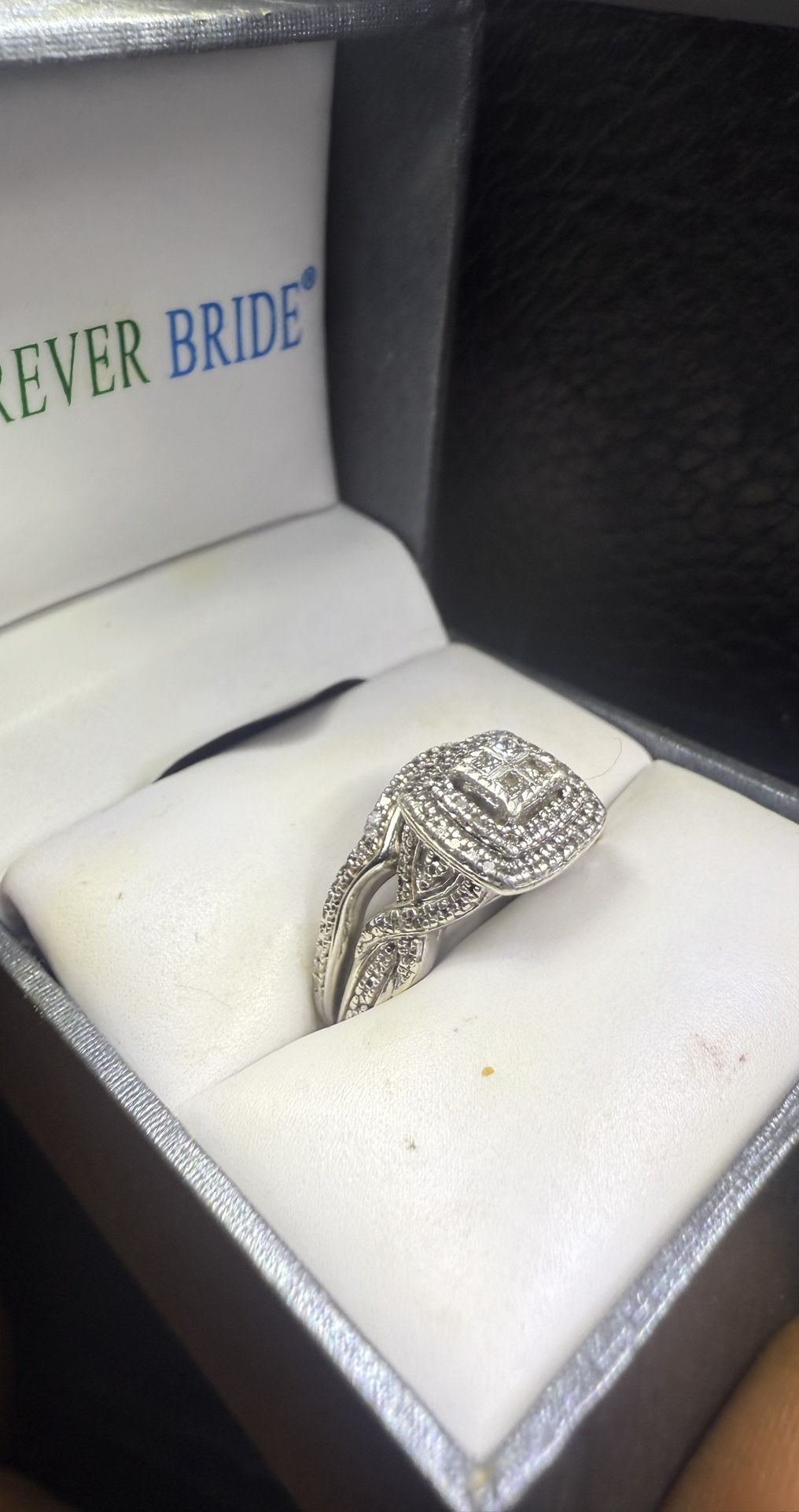 1.5ct Diamond Wedding Ring With Band