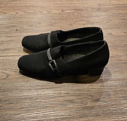 I ♡ Comfort Black Heeled Loafer 10M