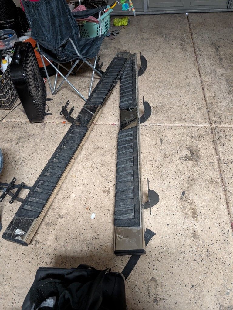Side Steps For Ram1500