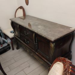 Vintage Buffet And Dining Table Of 8 People 
