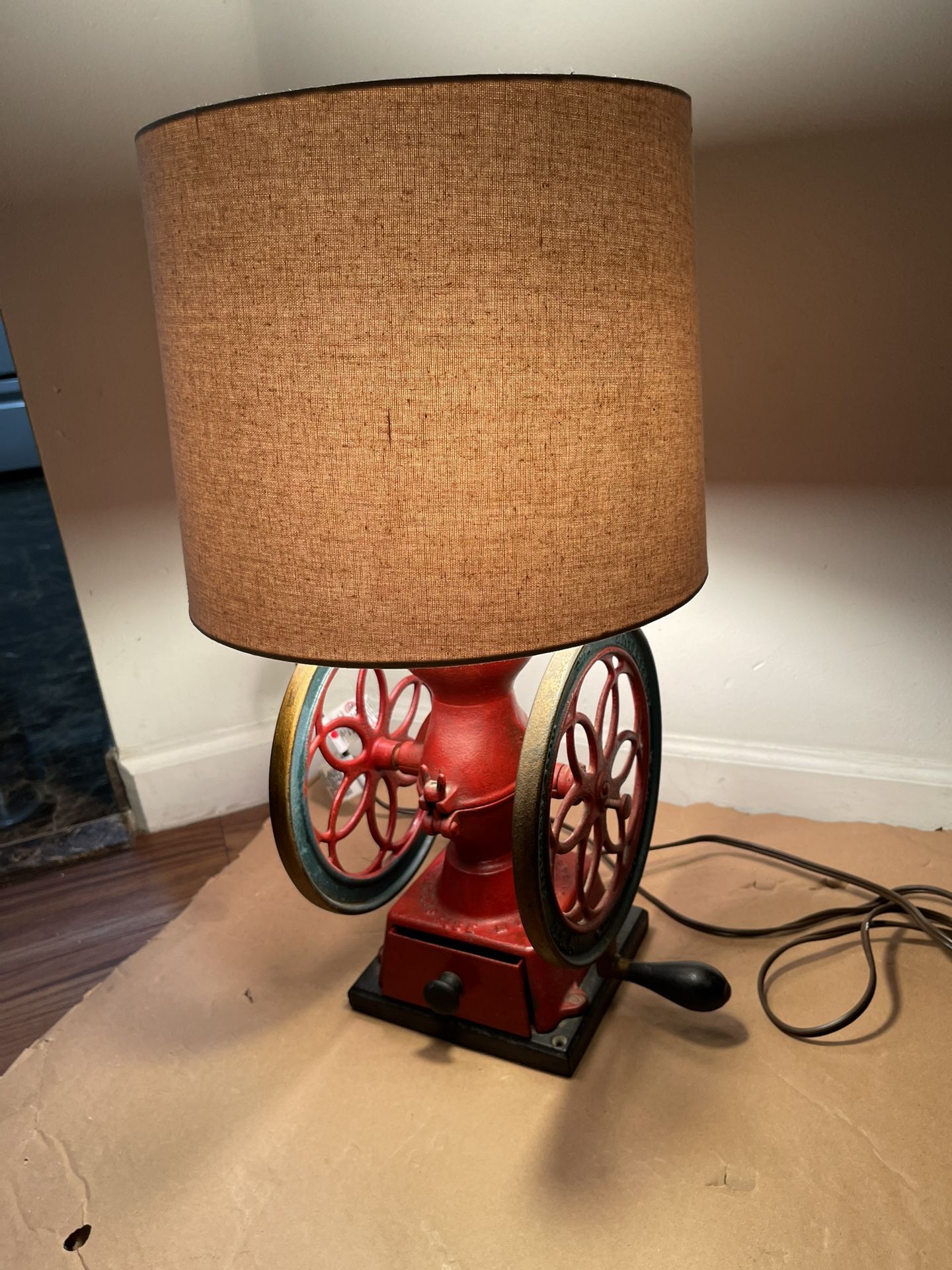 Antique Philadelphia Enterprise MFG CO Lamp In Working Conditon 110 OBO
