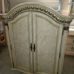 Armoire