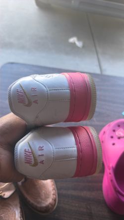 Nike Air Force ones men’s size 8, women 10