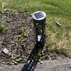 Solar LED Light For Yard And Driveway 