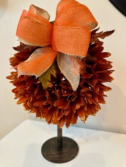 Fall wreath on metal stand