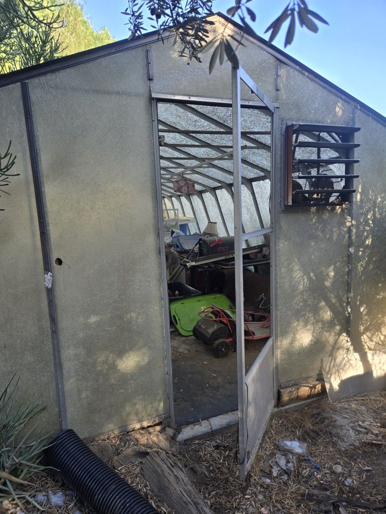 2 Greenhouses 30' X 15'