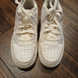 Boys Nike White Shoes 