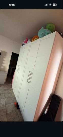 Wall dresser