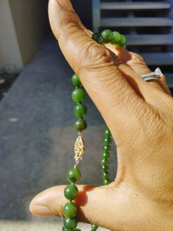 Green Jade Beaded Necklace with Gold Clasp