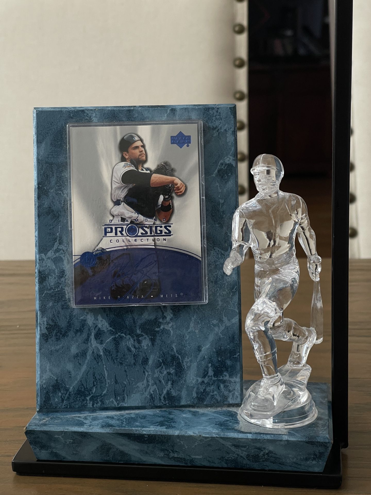 2004 Upper Deck Diamond Collection Pro Sigs & blue wood Acrylic Desk Top