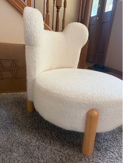 Small child chair
