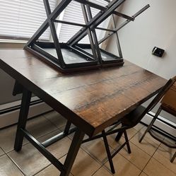 Dinning Room Table And Chairs