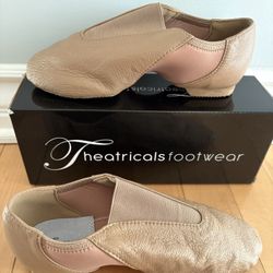 New Theatricals Women’s Leather Jazz Shoes - 8 Wide