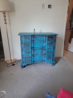 Dresser