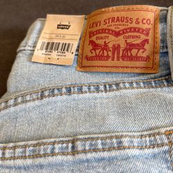 Women’s Levi jeans
