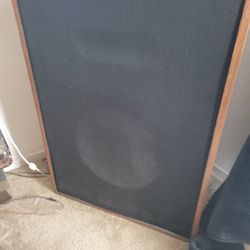 Klipch CORWALL   1500 Floor Speakers  BO