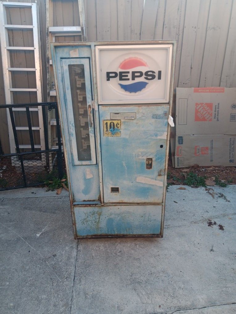 Antique Pepsi Vending Machine 1959