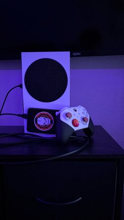 Xbox series s looking to trade for ps5 slim disk COME WITH STORAGE EXTENSION AND CONTROLLER