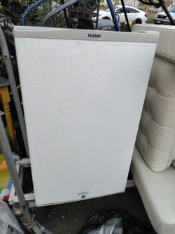 Mini fridge