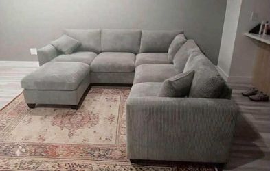 New Corduroy Sectional Couch with Ottoman! 99x99. Free Delivery 🚚!