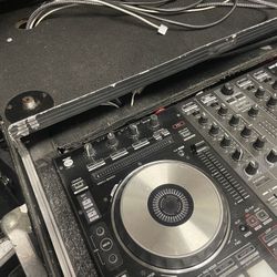 PIONEER DDJSX3 WITH CASE