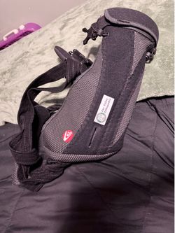 Shoulder injury brace