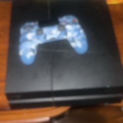 PS4 Slim 