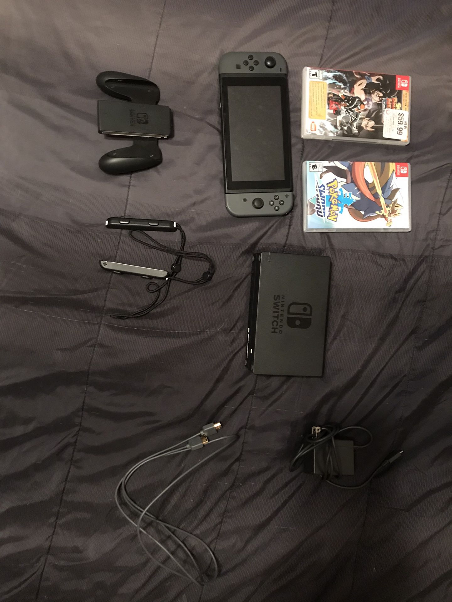 Nintendo switch with 2 games + Accessories