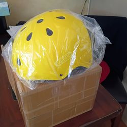 Brand new never worn Meepo helmet Size M