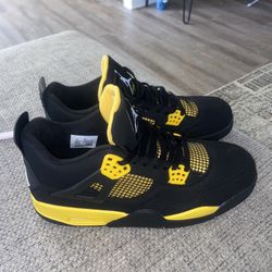 Jordan 4 Retro