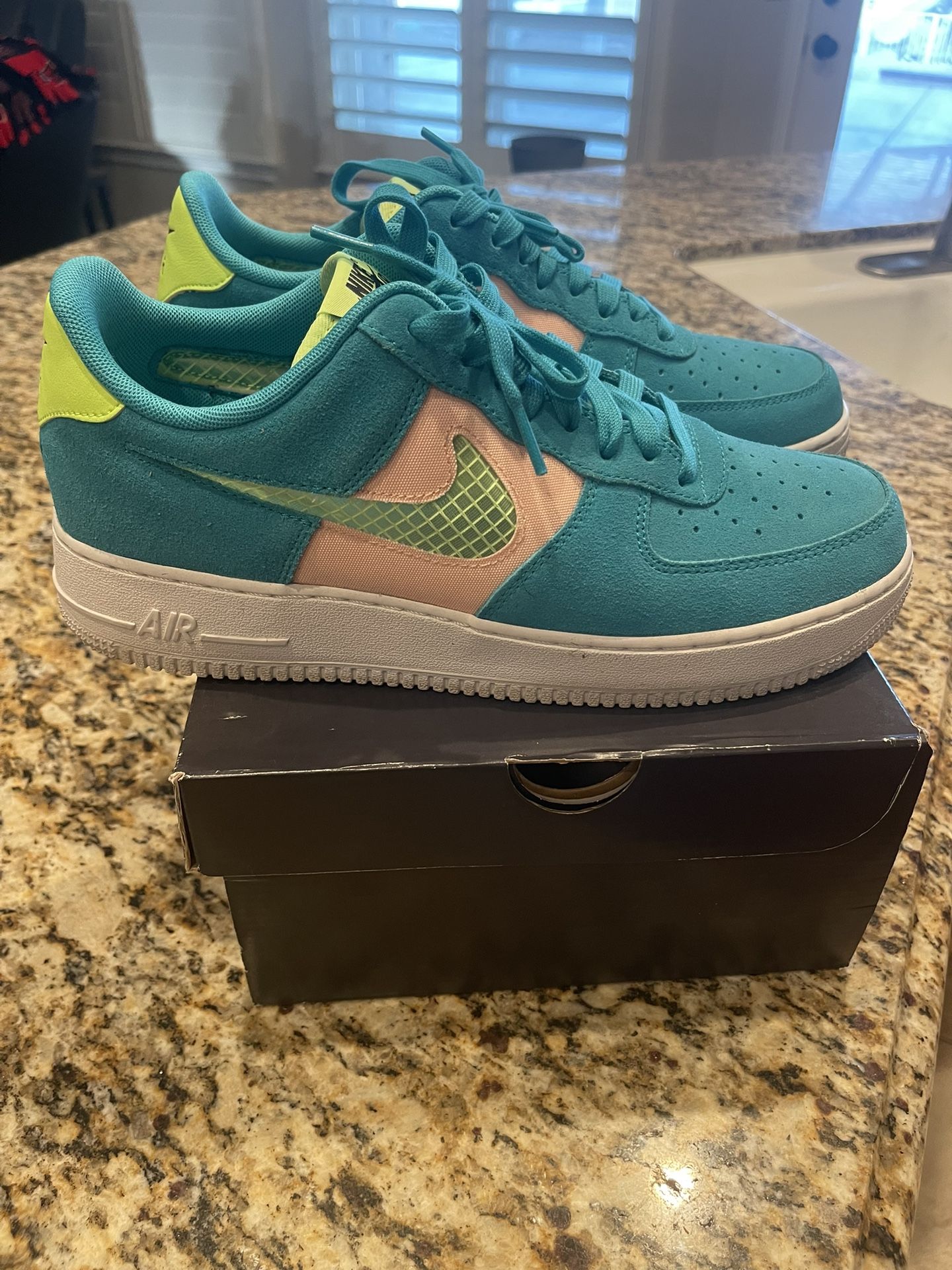 Nike Air Force 1