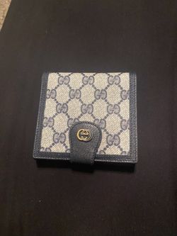 Gucci Wallet .
