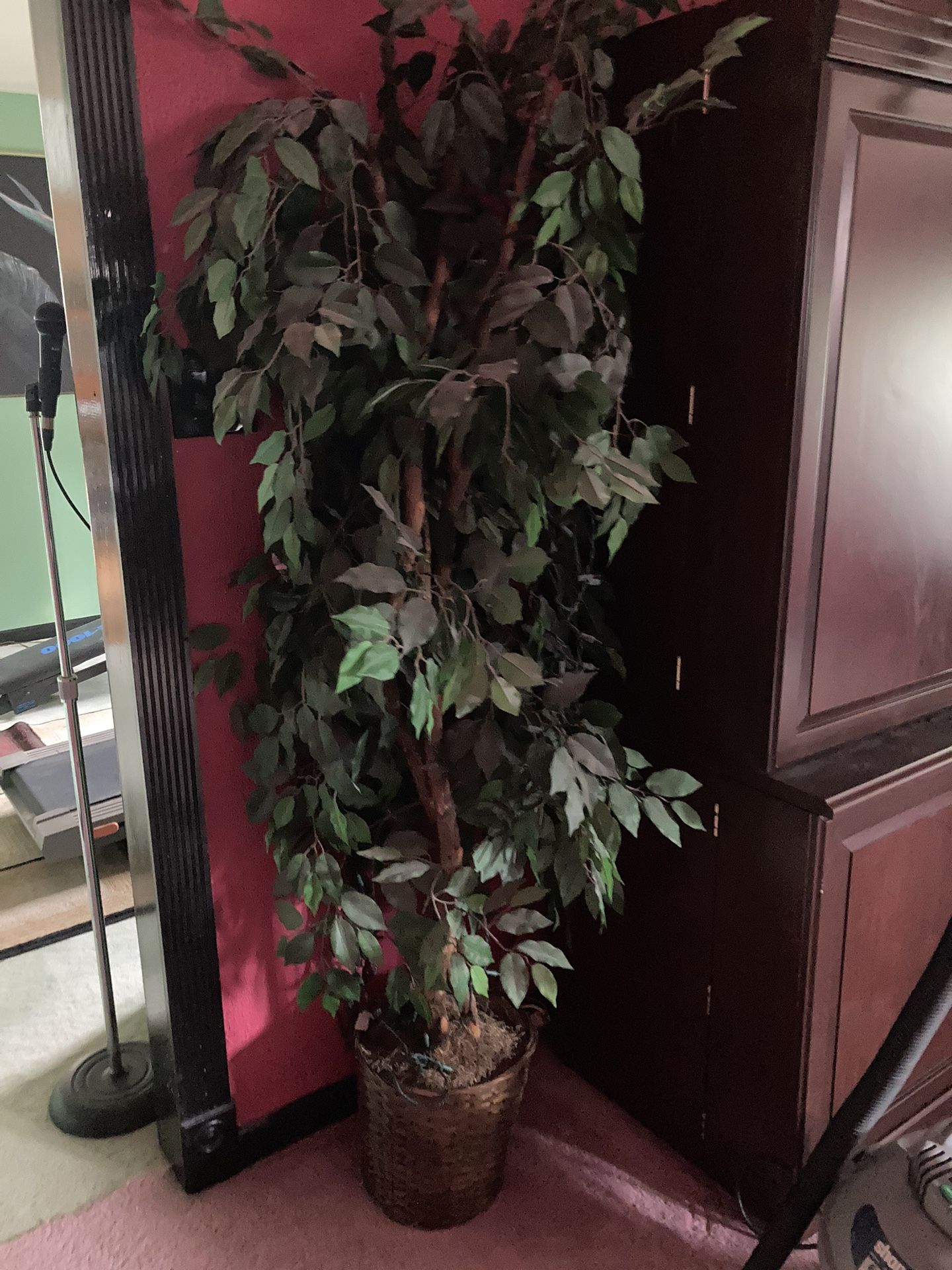 Artificial house plant