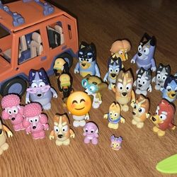Bluey Playhouse Set 22 Characters 