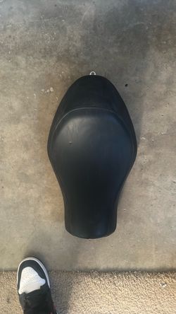 Motorcycle seat ￼