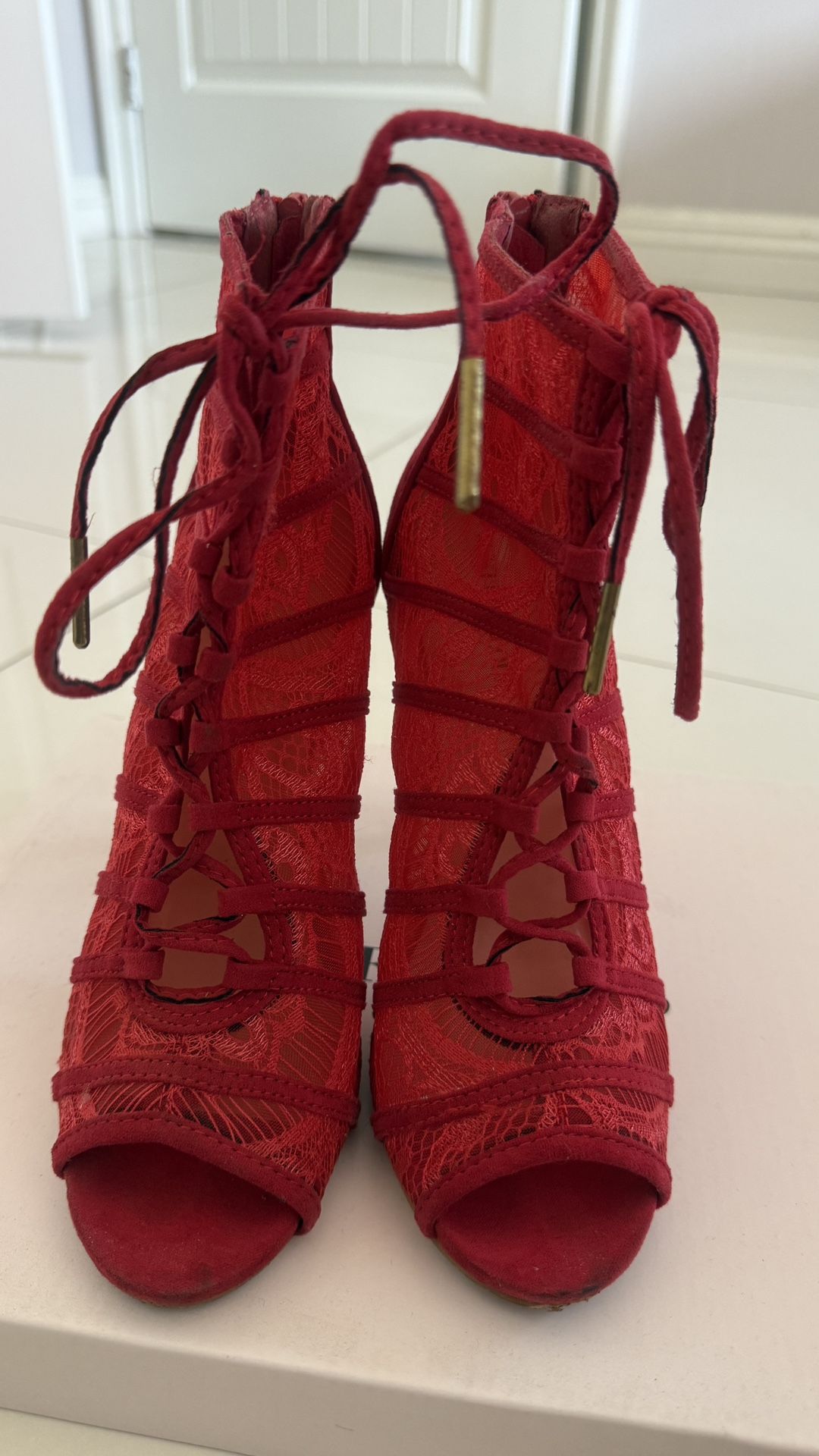 🔥 Stunning Red Lace-Up Heels by JustFab – Worn Only ONCE! 🔥 Size 6.5