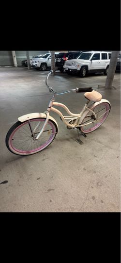 Women's Beach Cruiser Bicycle 26”