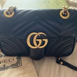 Authentic Gucci Marmont Small Shoulder Bag Black Matelasse Leather Crossbody
