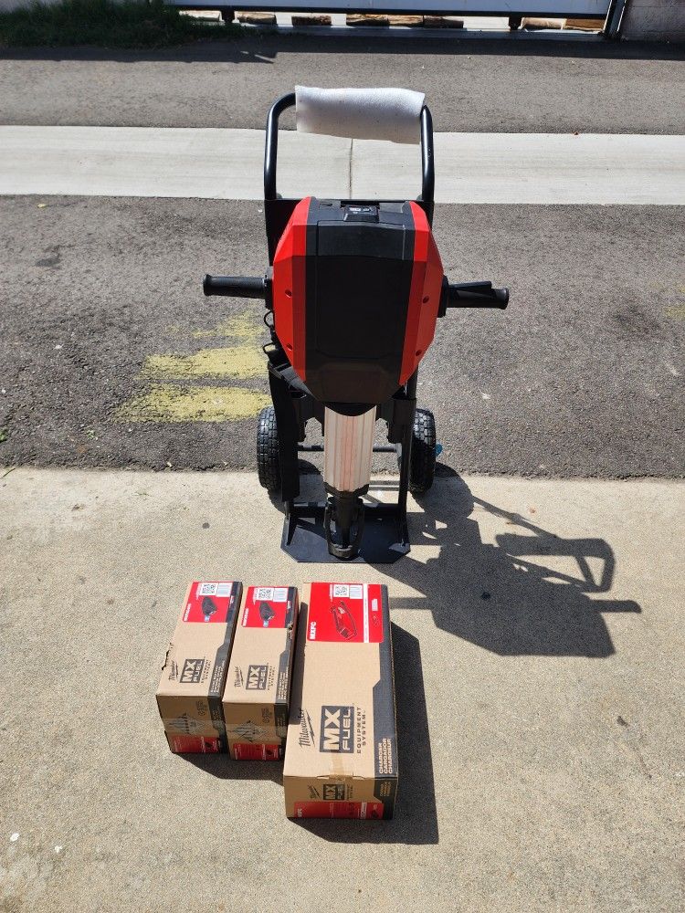 Millwake Mx 2in Chipping Hammer With Dooly Kit 2 Bateries And Charger Included All New $1850