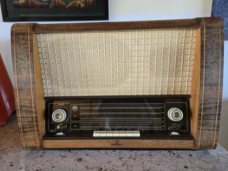 1950s Siemens Vintage Radio (LEXUS SUPER 54 TYPE 1135 W)